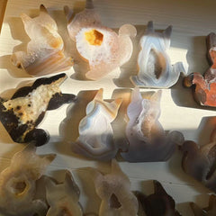 Cat-Shaped Natural Agate Crystal – Unique Design with Geode Sparkle