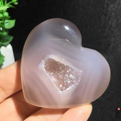 Natural Agate Heart-Shaped Crystals – Love, Elegance, and Positive Energy