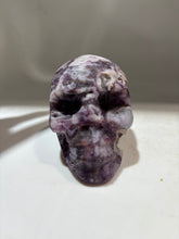 Mystic Purple Energy Gem Fluorite Skull Sculpture – Hand-Carved Crystal Skull for Gothic & Spiritual Décor