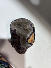 Raw Geode Energy Gem Fluorite Skull Sculpture – Hand-Carved Crystal Skull with Natural Druzy Cavity