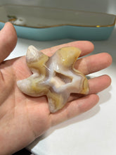 Agate Starfish Geode – Unique Golden Crystal Sculpture for Ocean-Inspired Home Décor