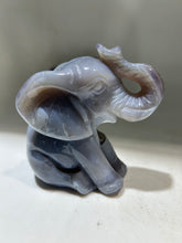 Geode Agate Elephant Figurine – Hand-Carved Crystal Sculpture with Natural Druzy Pocket
