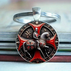 Medieval Knight Templar Alloy Keychain – Vintage Crusader Pendant