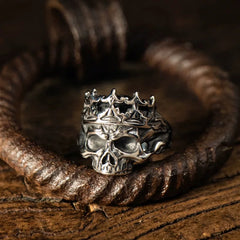 King Skull Ring – Gothic Alloy Crown Skull Design