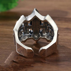 Knight’s Ring – Vintage Alloy Medieval Armor Design