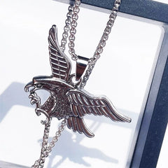 Alloy Eagle Pendant Necklace – Majestic Soaring Bird Design