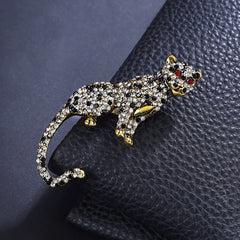 Luxury Alloy Leopard Brooch – Sparkling Rhinestone Animal Pin