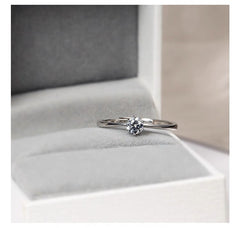S925 Sterling Silver 0.5ct Moissanite Solitaire Ring – Delicate Brilliance