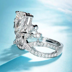 Elegant Teardrop White Zircon Alloy Ring 