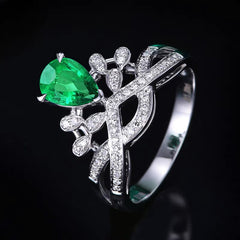 Elegant Alloy Ring with Emerald Green Zircon Center Stone