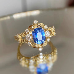 Vintage Floral Alloy Ring with Blue Zircon Stone