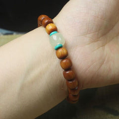 Handcrafted Thuja Bead Bracelet – Timeless Elegance