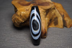 Natural Agate Eye-Shaped Dzi Beads – Mystical Elegance and Spiritual Protection