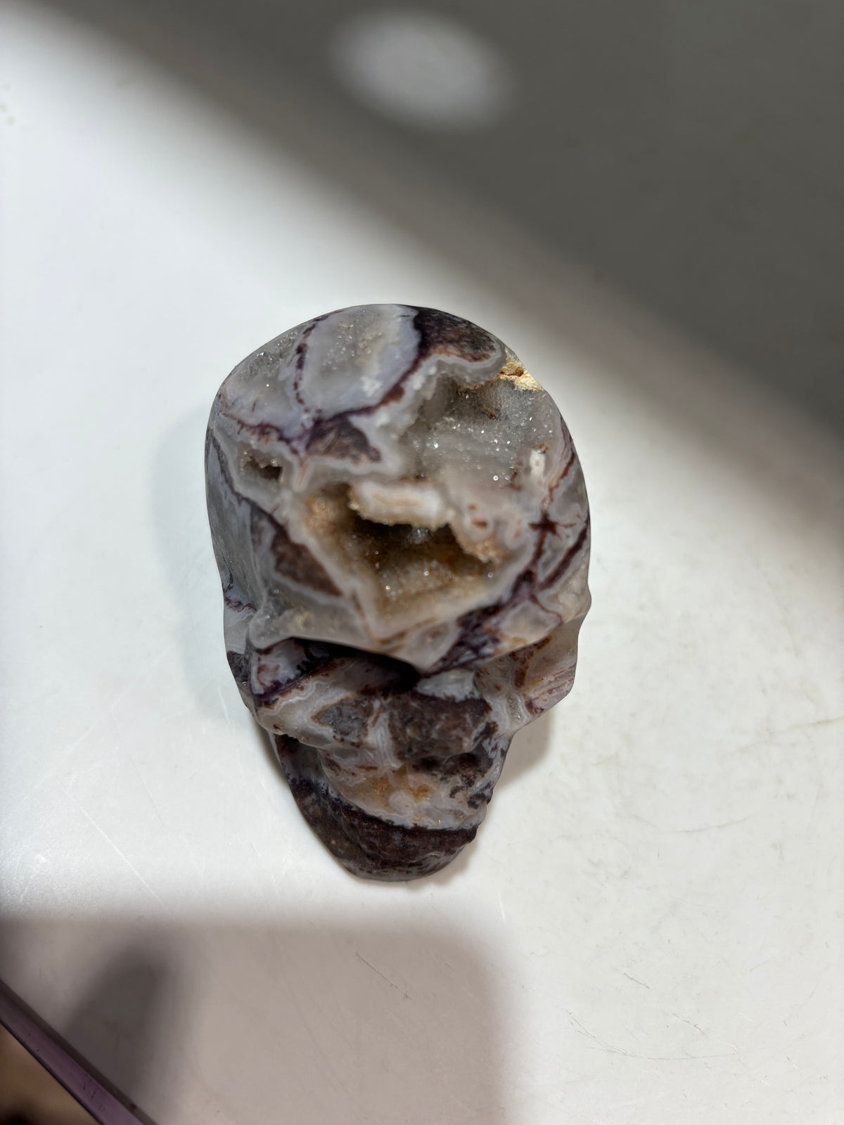 Geode Energy Gem Fluorite Skull Sculpture – Natural Crystal Skull with Cavernous Detail | Mystical Gothic Decor