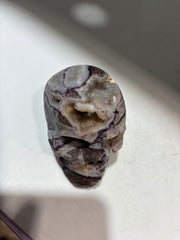 Geode Energy Gem Fluorite Skull Sculpture – Natural Crystal Skull with Cavernous Detail | Mystical Gothic Decor