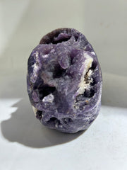 Raw Fluorite Skull | Intricate Geode Crystal Sculpture | Unique Gothic Mineral Art