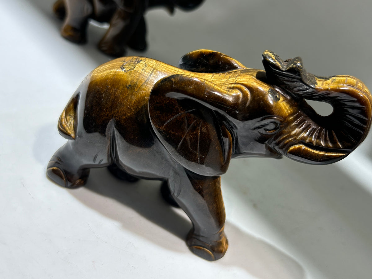 Tiger’s Eye Agate Elephant Figurine – Artisan Gemstone Sculpture | Unique Crystal Home Decor