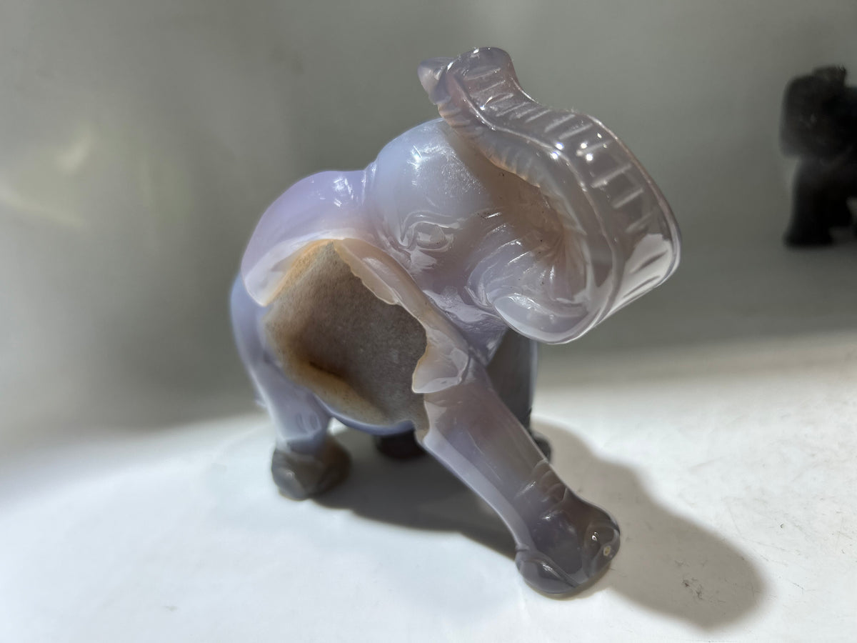 Agate Elephant Figurine with Geode Accent – Unique Crystal Animal Sculpture