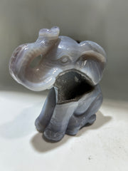 Geode Agate Elephant Figurine – Hand-Carved Crystal Sculpture with Natural Druzy Pocket