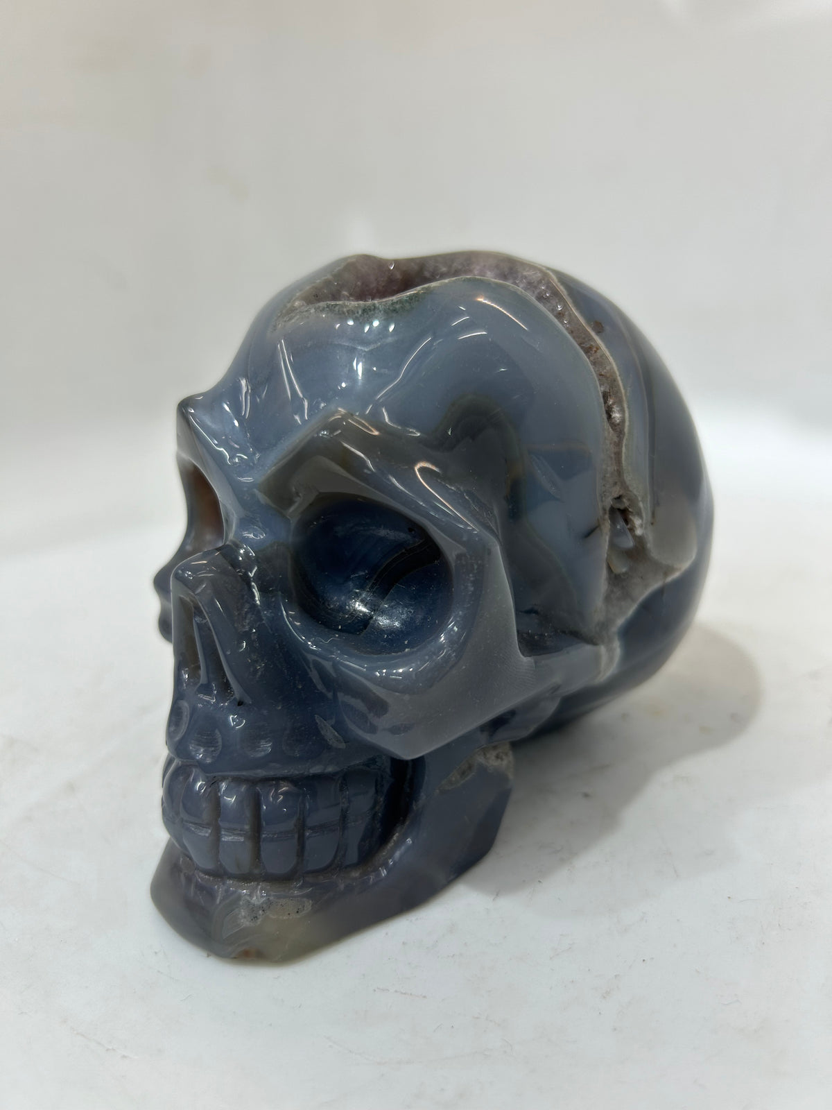 Mystery Mix Constellation Blue Agate Skull – Hand-Carved Crystal for Tarot, Intuition & Cosmic Wisdom