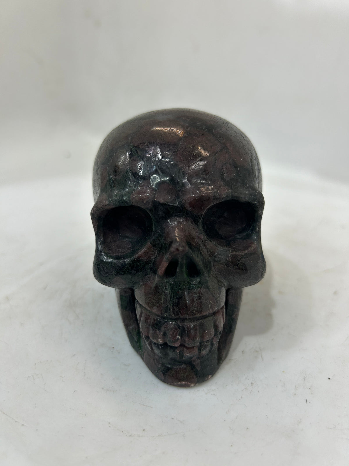 Garnet Crystal Skull Carving | Handcrafted Gemstone Decor