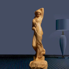 Boxwood Elegant Lady Sculpture