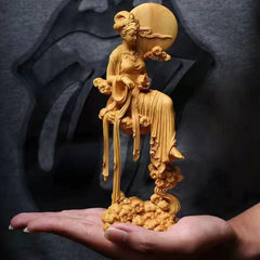 &nbsp;Moon Goddess Statue – Elegant Chinese Art Sculpture