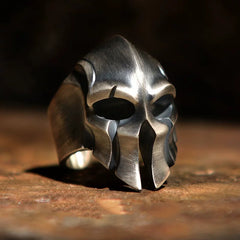 Warrior Skull Helmet Alloy Ring – Bold Gothic Armor Style