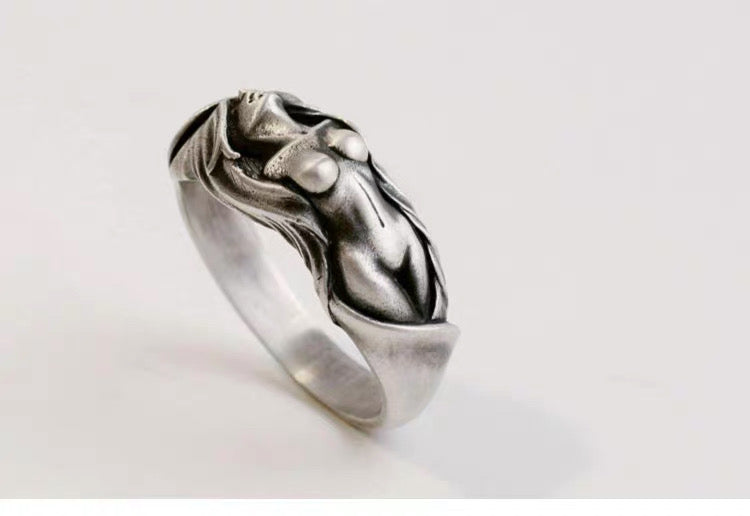 Abstract Female Body Art Ring – Vintage Alloy Statement Band