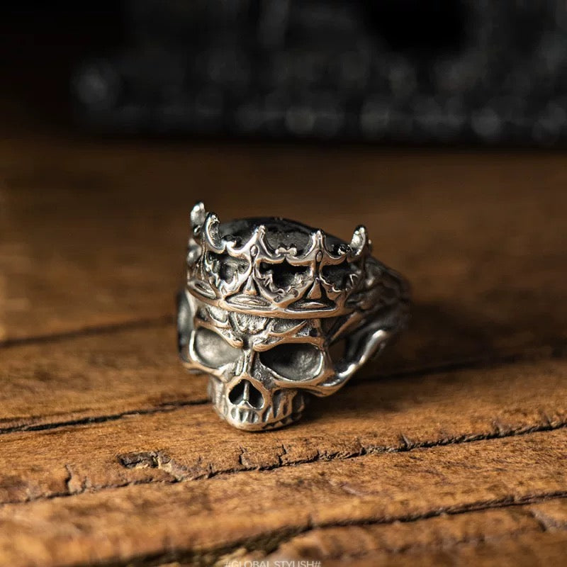 King Skull Ring – Gothic Alloy Crown Skull Design