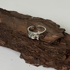 Vintage Silver Alloy Face Open Ring – Artistic Adjustable Band