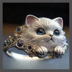 Vintage Alloy Cat Ring with Blue Gem Eyes