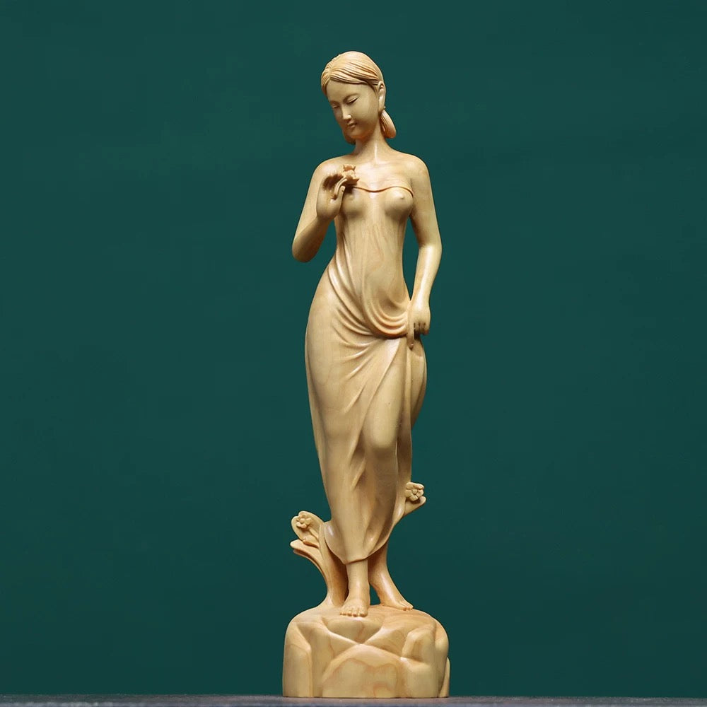 Hand-Carved Boxwood Standing Woman Sculpture – Elegant Classical Art Figurine